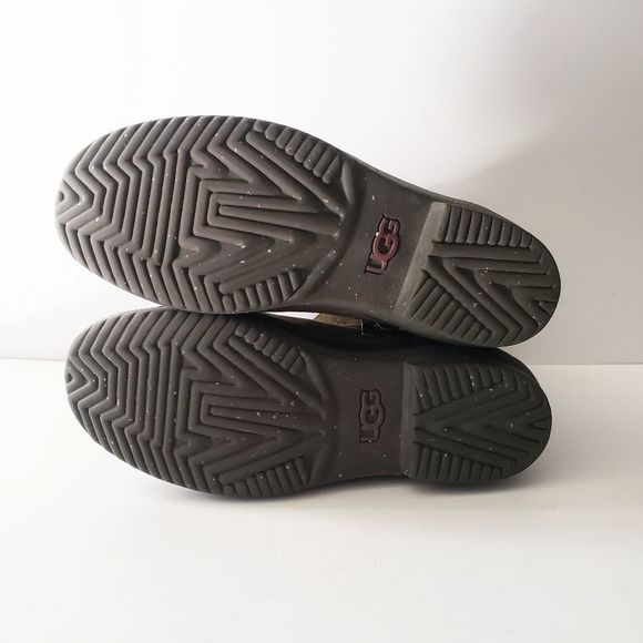 UGG Simmens Waterproof Boots Olive & Brown, Women's 6.5 - Picture 2 of 7